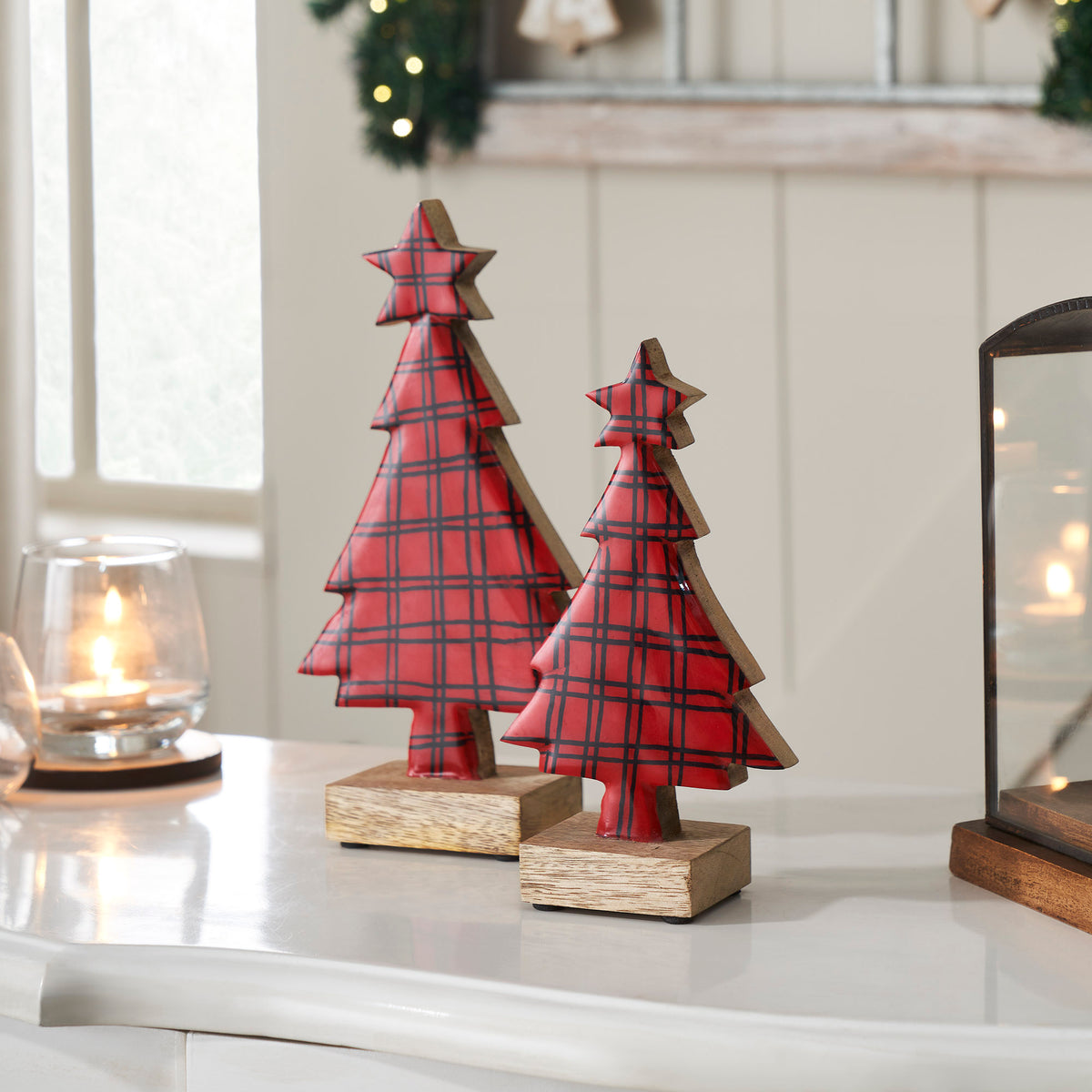 Red Plaid Natural Wooden Tree Set of 2 - 8x4.5x2.25/9.75x5.5x2.25