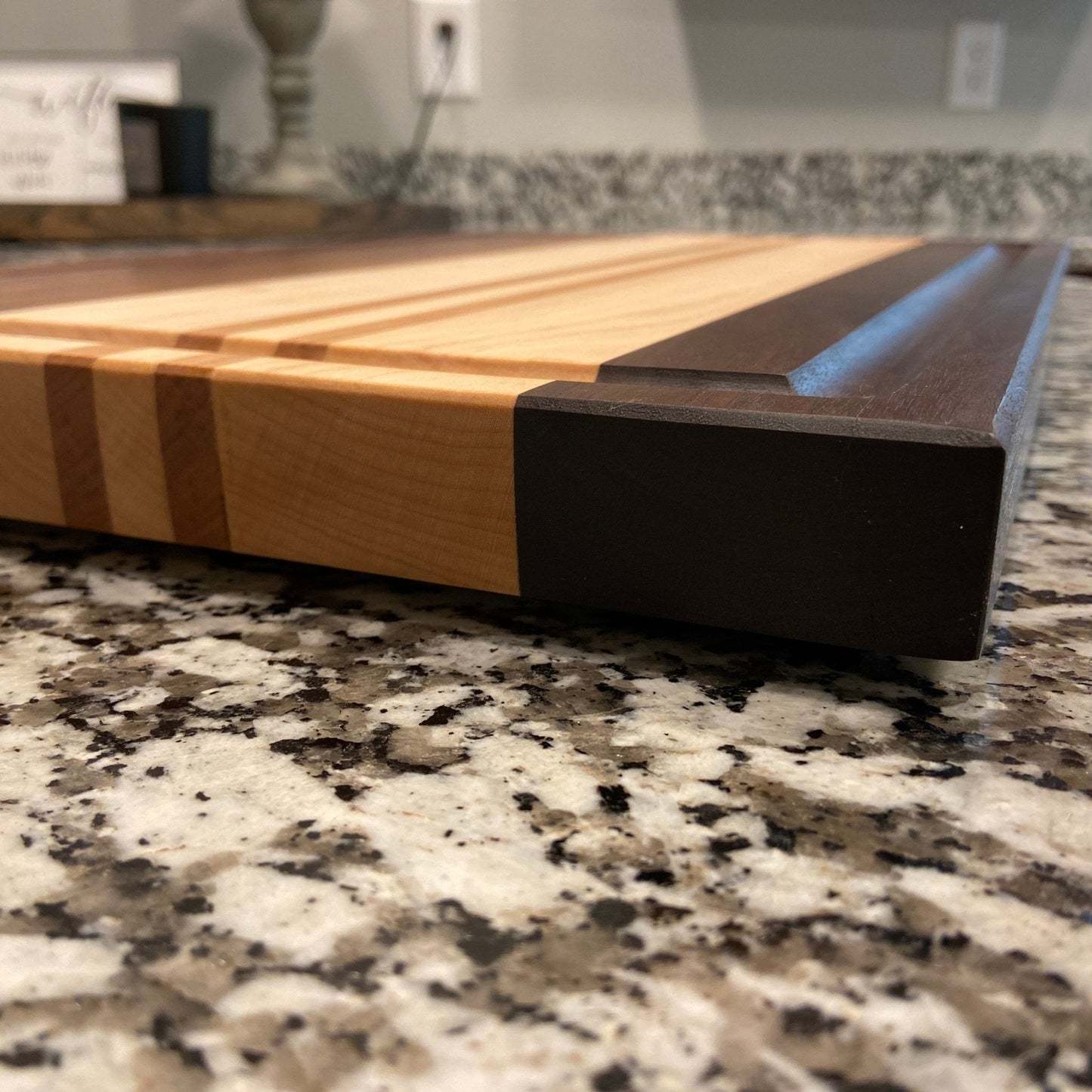 Hardwood Cutting Board | Walnut | Maple | Cherry - Seeds & Sawdust