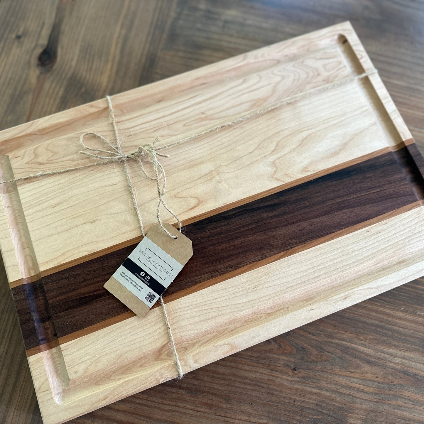 Hardwood Cutting Board | Walnut | Maple | Cherry - Seeds & Sawdust