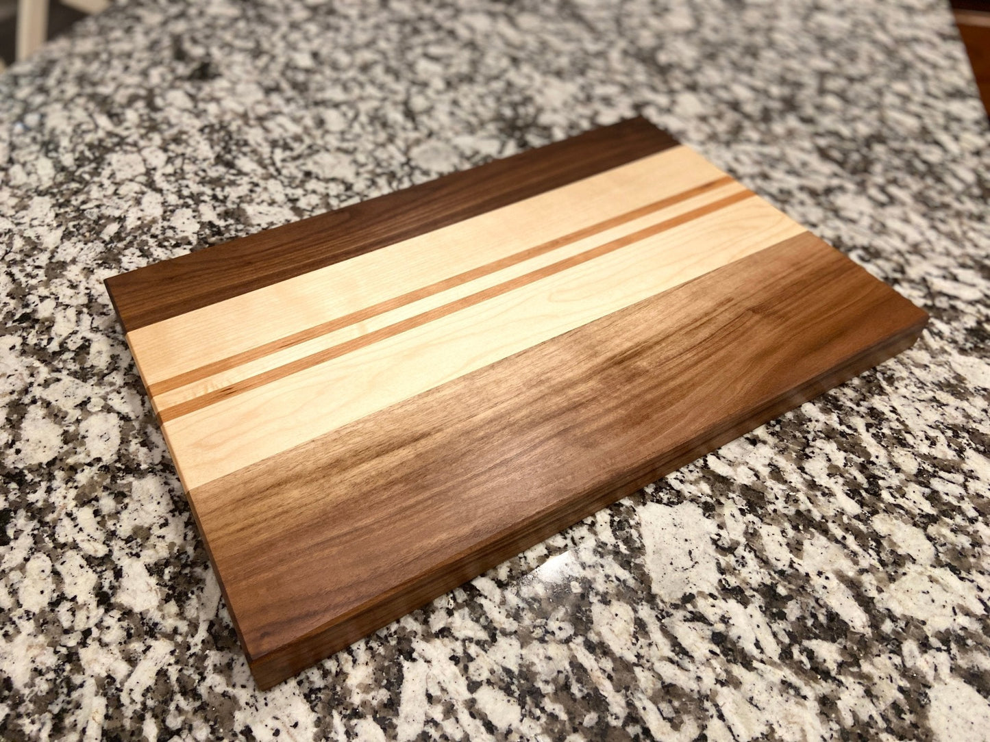 Hardwood Cutting Board | Walnut | Maple | Cherry - Seeds & Sawdust