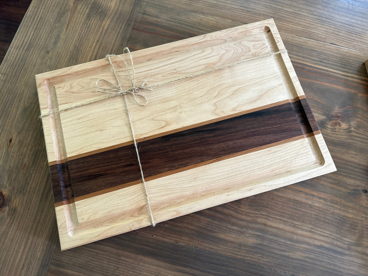 Hardwood Cutting Board | Walnut | Maple | Cherry - Seeds & Sawdust