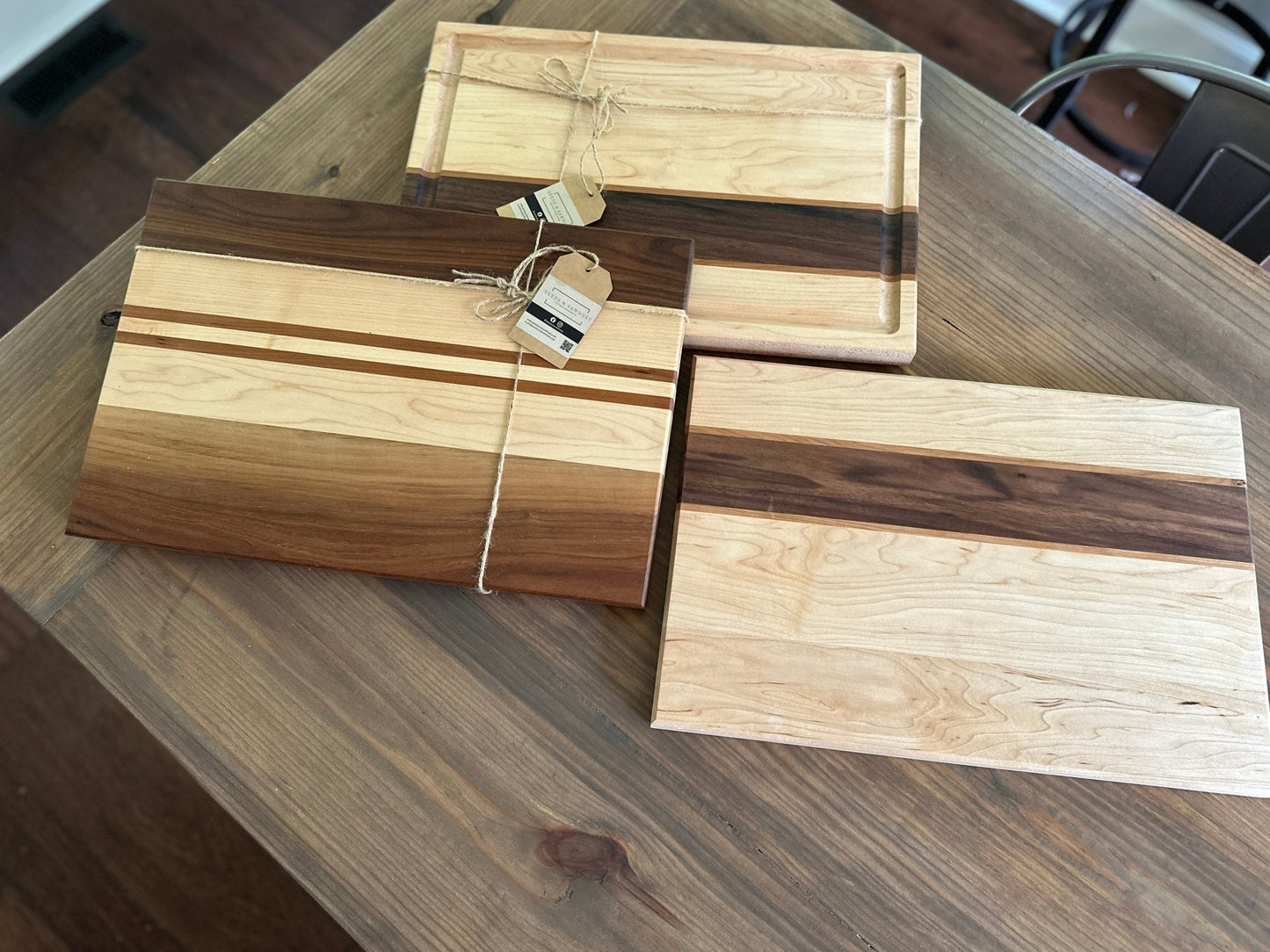 Hardwood Cutting Board | Walnut | Maple | Cherry - Seeds & Sawdust